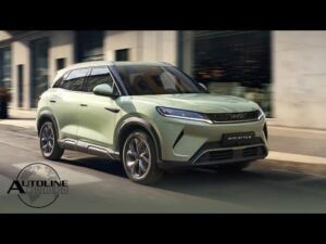 Autoline Daily: Ford's new pickup (P833) will be named the Maverick EV ...