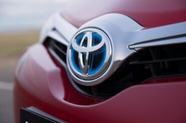 Australian new-car sales hold firm over the year, as hybrids grow and SUVs dominate