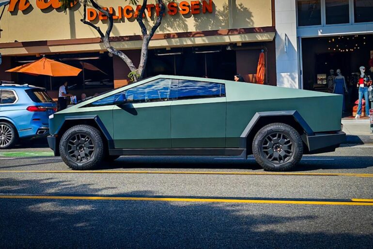 Tesla's Full Self-Driving is switching to a subscription-only service