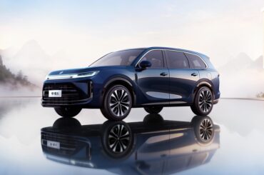 Huawei and SGMW's flagship Baojun Huajing S plug-in hybrid SUV unveiled