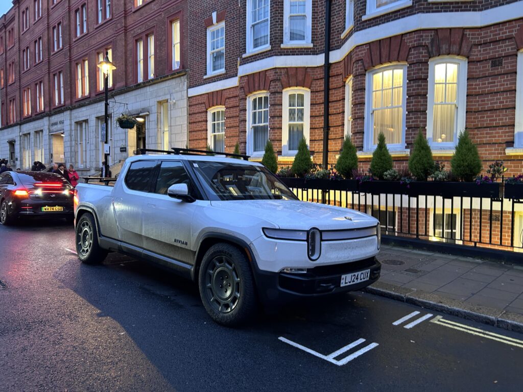 [Rivan R1T] - first sighting in London
