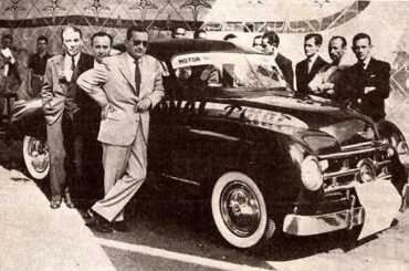 1950 PINAR: One of the first automobiles designed and built in Brazil. it used an rear-mounted reversed engineered flat-4 Volkswagen motor.