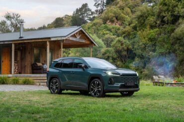 Toyota announces 2026 RAV4 pricing with PHEV option – EVs & Beyond