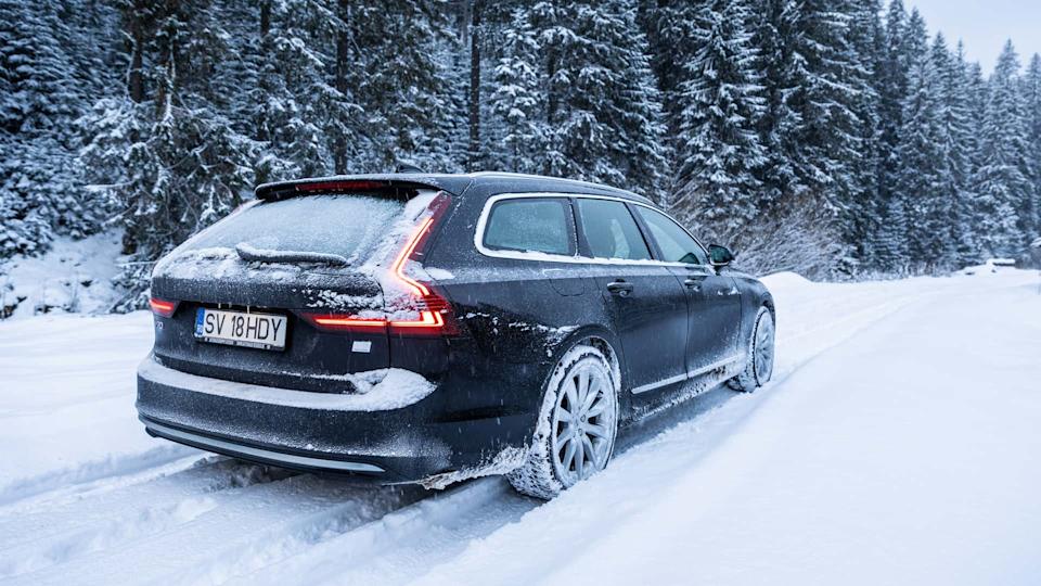 2023 Volvo V90 T8 Recharge Plug-In Hybrid