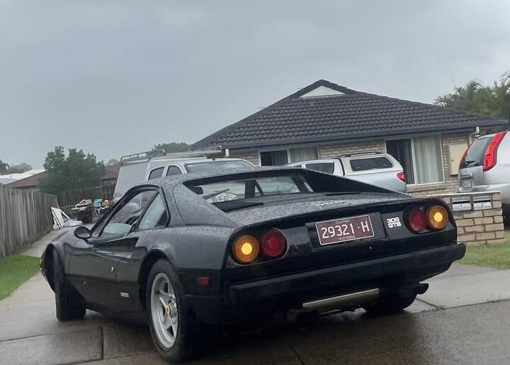 [Ferrari 308GTB], owner just moved in down the street (Queensland, Australia)