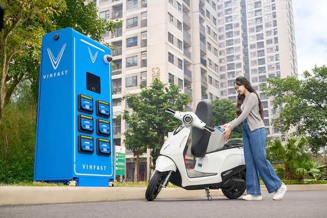 Vietnam’s VinFast launches 4 new electric motorbike models, expands battery-swapping network- Ảnh 1.