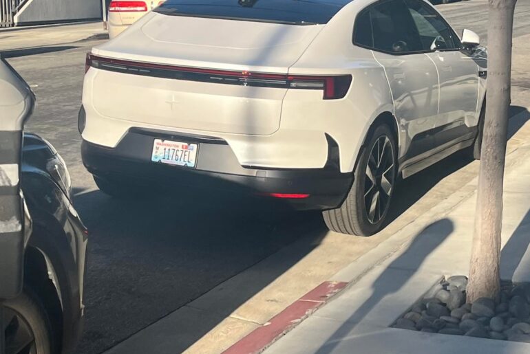 Was on a date yesterday when I saw this Polestar4. I do really like the lack of a rear window, surprisingly.