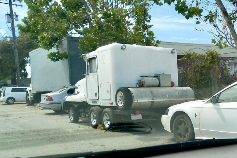 Is that quad side exit exhaust