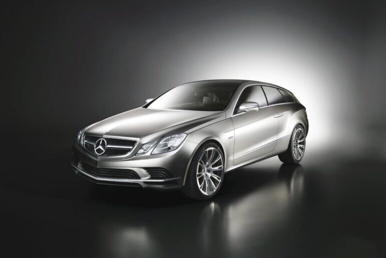 2008 Mercedes Benz Concept Fascination created as the preview of the then upcoming W212 E Class and CLS Shooting Brake