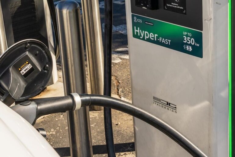 Despite Q4 Collapse, 2025 EV Sales Decline Only 2% Versus 2024; Policy Shifts, New Product Set Stage for Next Chapter | Cox Automotive