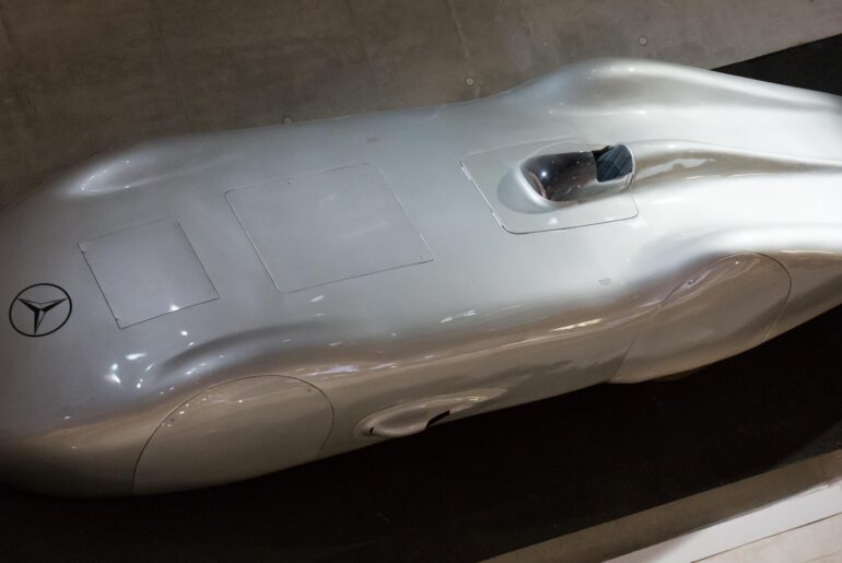 1938 Mercedes-Benz W125 Rekordwagen (3840x1920)