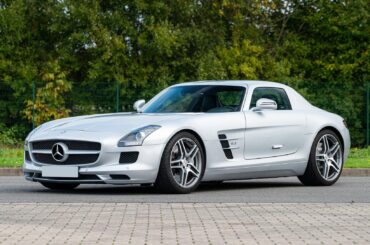 2013 Mercedes-Benz SLS AMG Coupé [1638x2048]