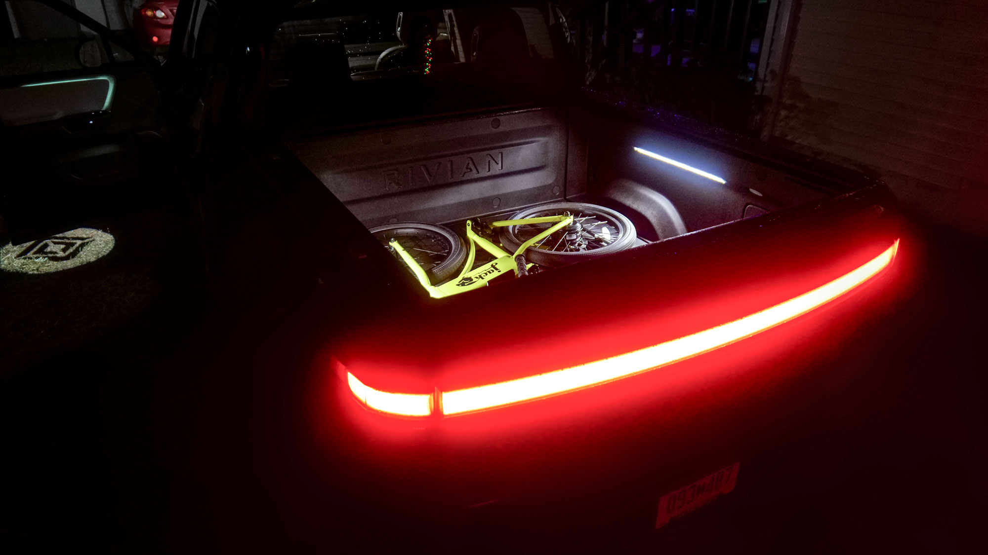 2025 Rivian R1T Tri.