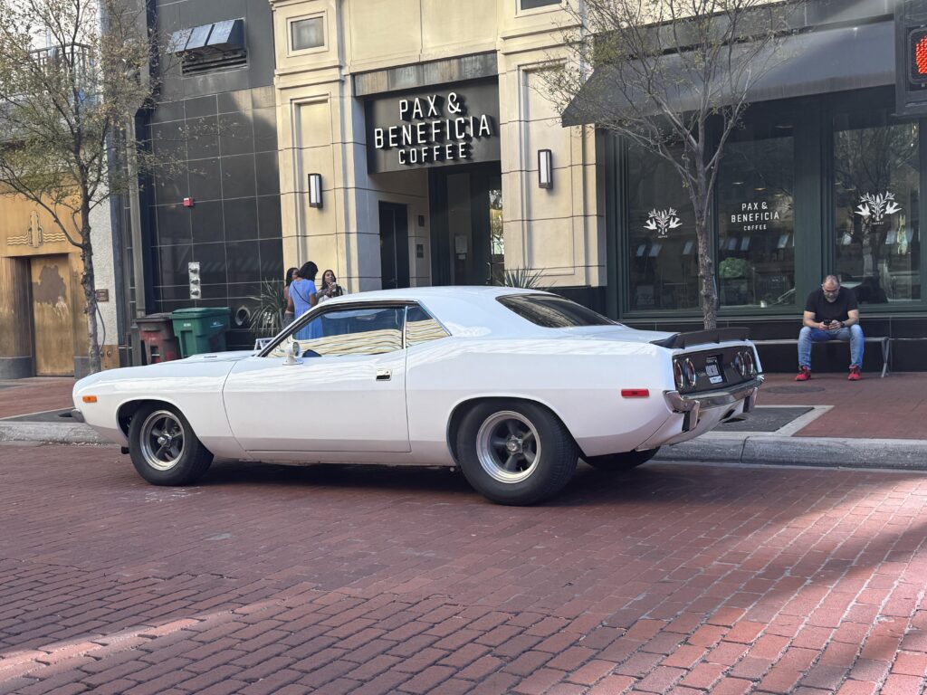 Beautiful 1970s [Plymouth Barracuda]
