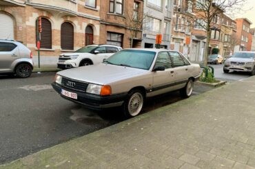 [Audi 100 Quattro] I think I’m seeing this car for the first time in my life