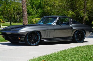 1965 Chevrolet Corvette Restomod.