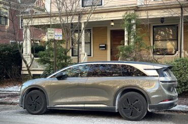 First time seeing one of these [Lucid Gravity] in the wild.