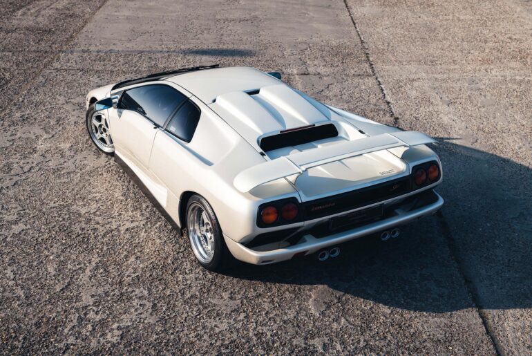 Customer’s Diablo SV in Balloon White is just stunning! [2304 x 1536]