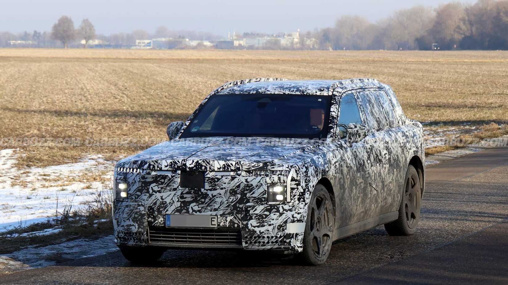 Rolls-Royce SUV Spy Photos (2)
