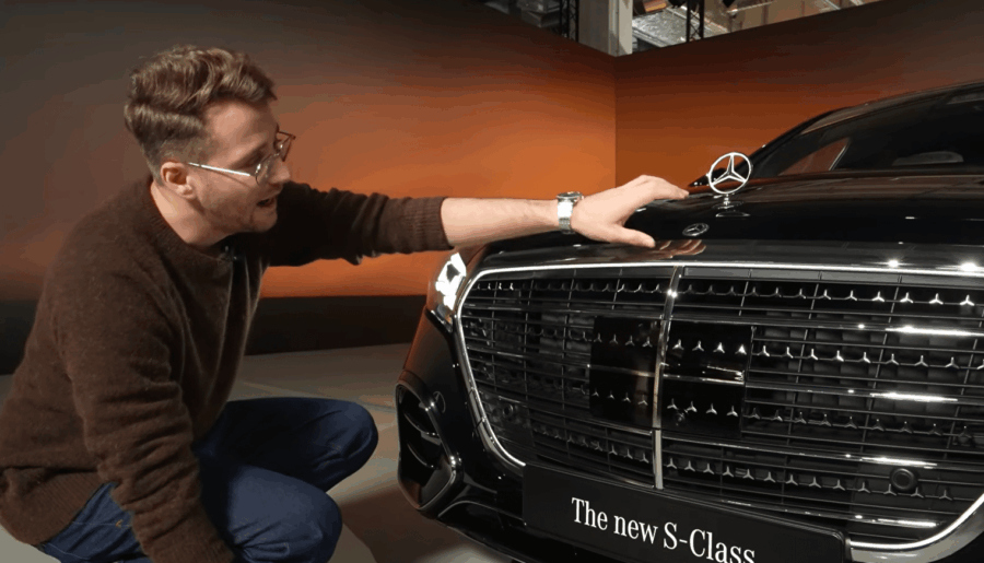 The new S-Class hood star glow is gorgeous, but banned in its home country [1522×944]