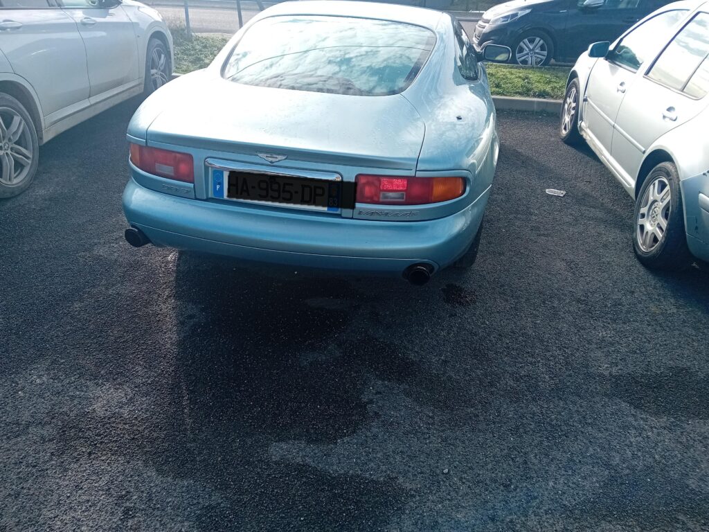 [AM DB7 Vantage] Seen at my local healthcare center