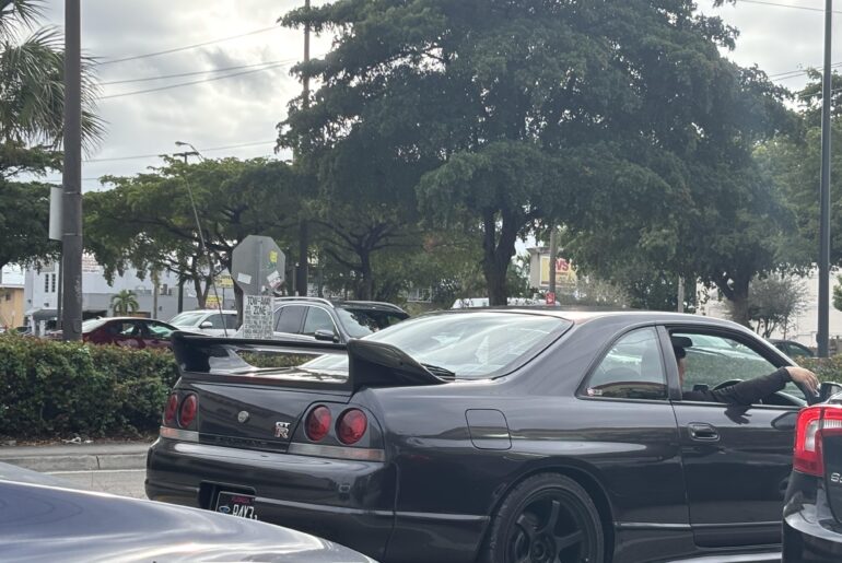 After a decade in Miami this is the first time I see one [Nissan Skyline GT-R]