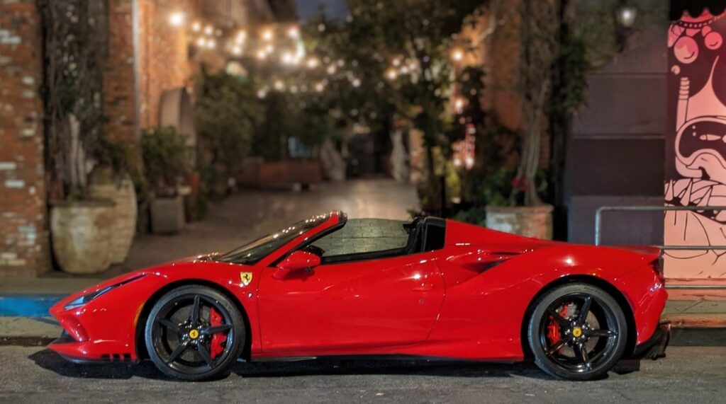 Ferrari Spider [3501x1952]