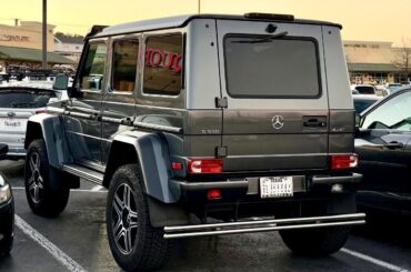 [Mercedes-Benz G550 4x4 Squared] First time ever seeing one. Portal axles are very cool!