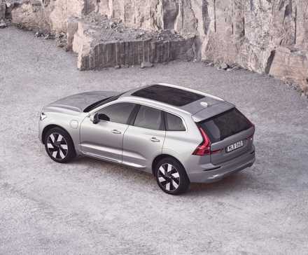 Volvo XC60 Recharge T8 Silver Dawn aerial shot