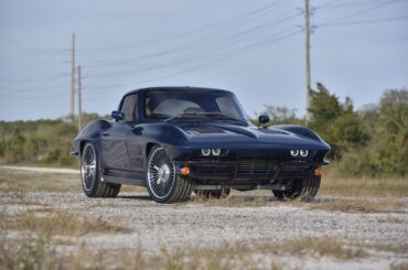 1963 Chevrolet Corvette Studio Concept Split Window Coupe by Peter Brock [1920x1282]