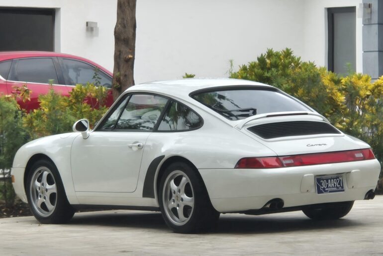 [Porsche 993 Carrera]