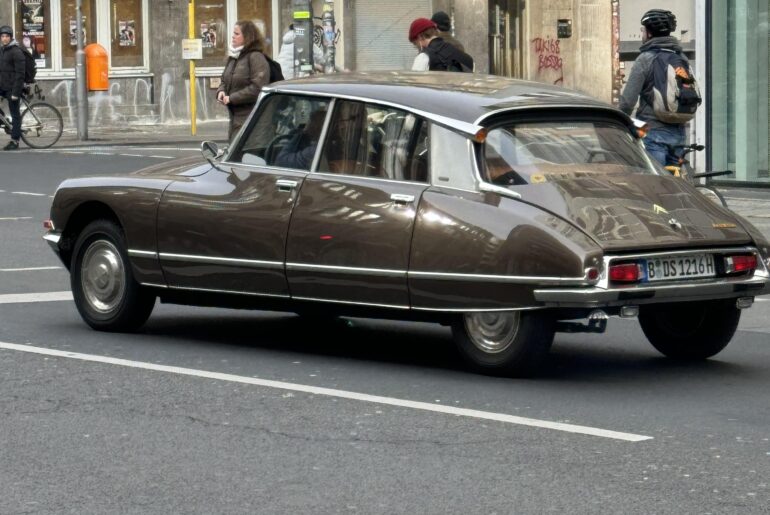 1973 [Citroen DS] I saw when I was on vacation in Berlin (March 2024)