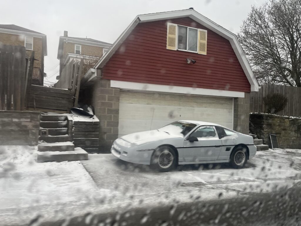 [Pontiac Fiero] spotted on a cold snowy day