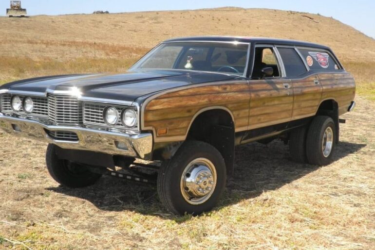1972 Ford Squire Wagon Dually