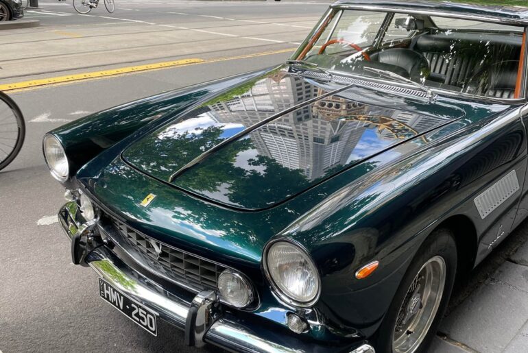 [Ferarri 250 GT/Pininfarina 2+2 Series 2]