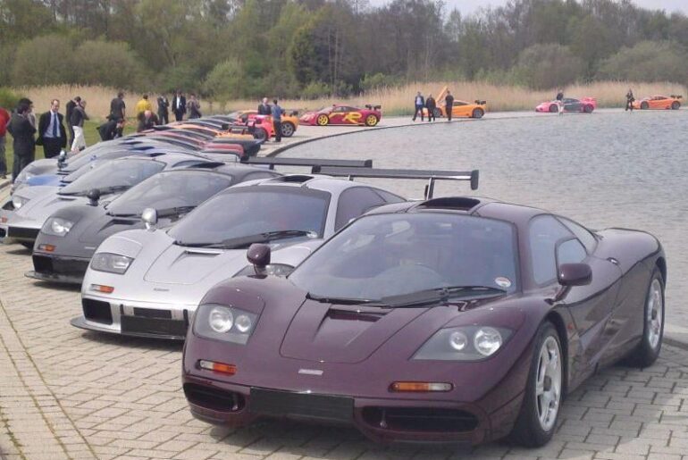 Family gathering Mclaren F1 [797x598]