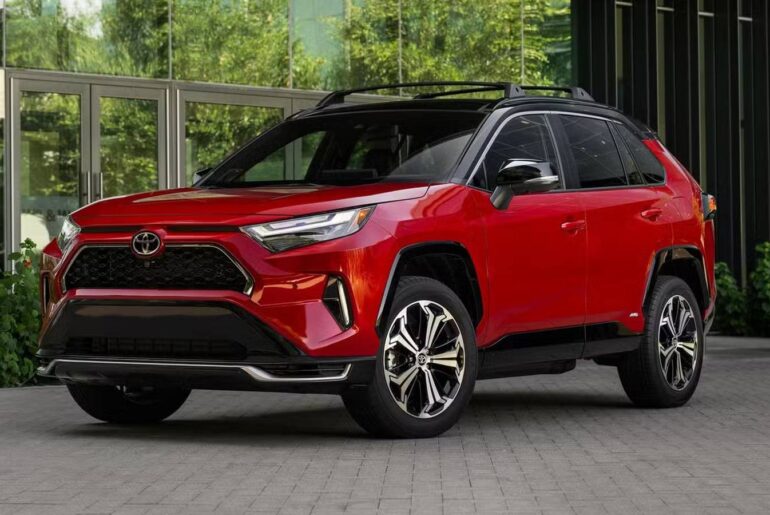 10 plug-in hybrid SUVs with the longest electric range in 2025