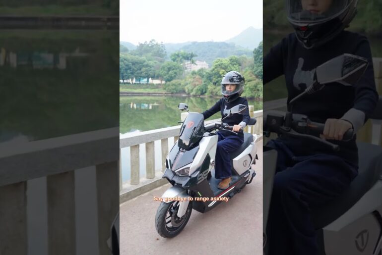 From city streets to weekend peaks, the F91 is a high-performance electric motorcycle.