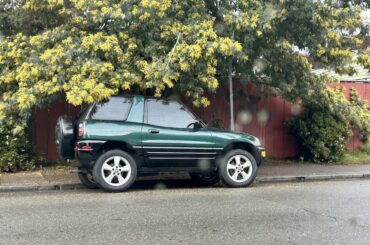 2 door RAV with unknown wheels