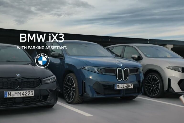 Parking Assistant | The BMW iX3.
