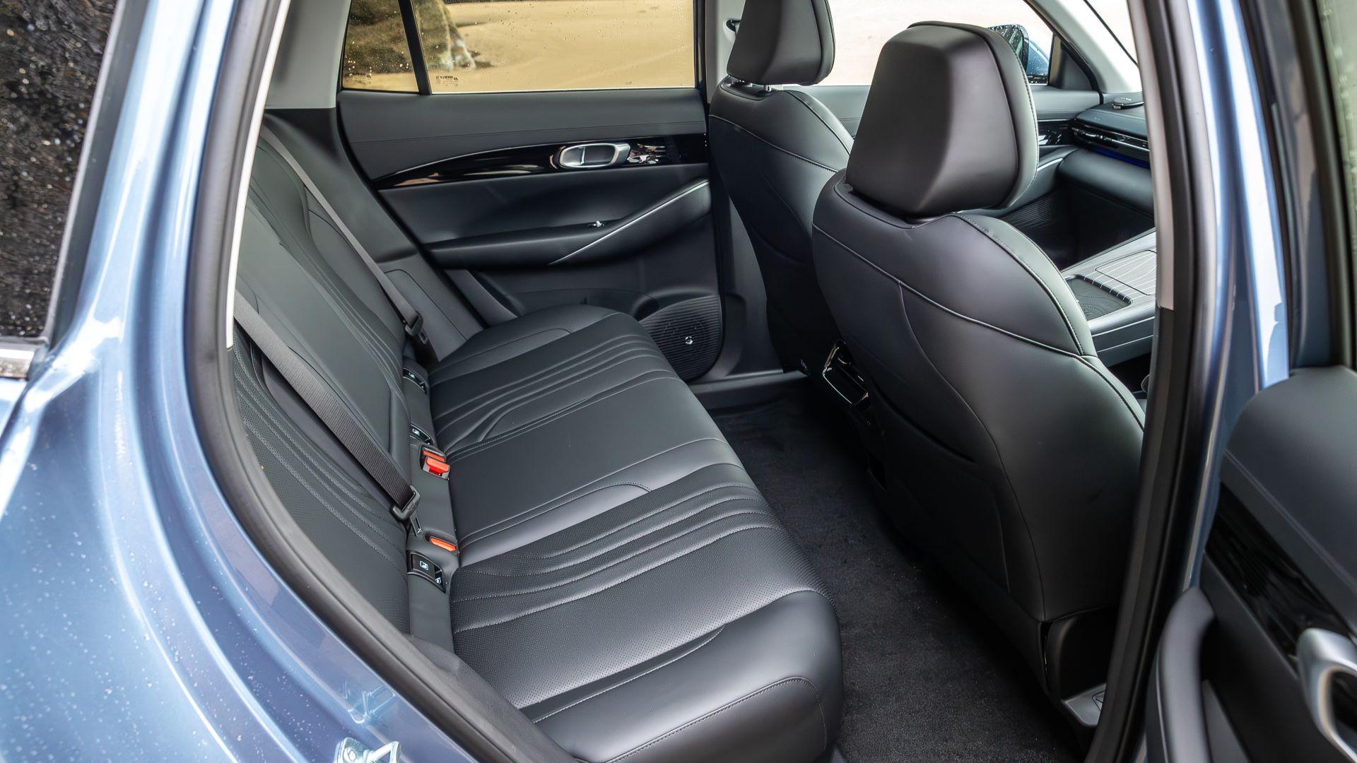 Geely Starray back seats.jpg