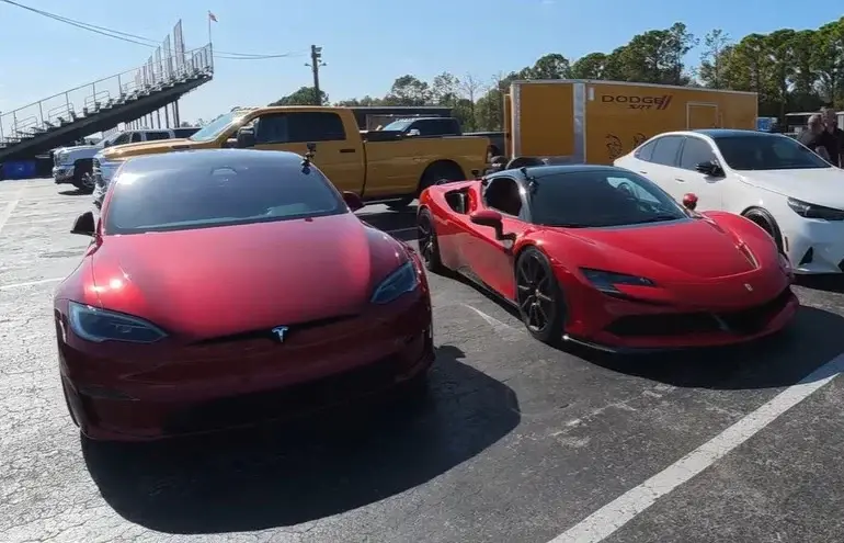 Florida man drag races a Ferrari SF90 against a Tesla Model S Plaid and sets a new personal best time