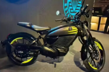 Royal Enfield Flying Flea spotted undisguised: Key details of first RE EV