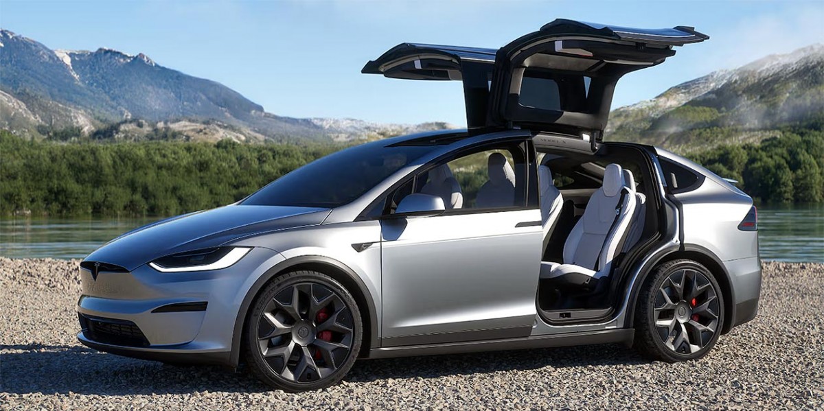 Tesla Model X Plaid