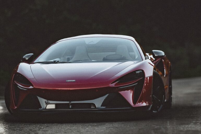 McLaren Artura 2021 [3215x7680]