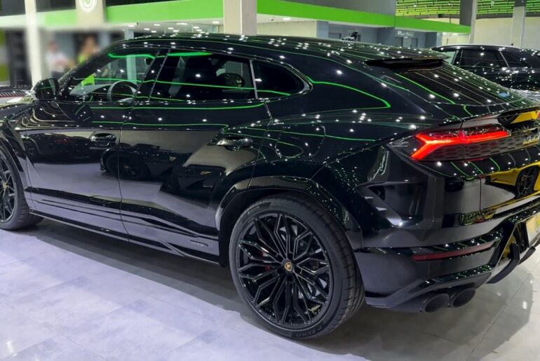 2026 Lamborghini Urus SE - Plug-In Hybrid Super SUV With 800 CV Power And EV Mode