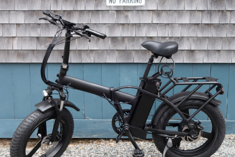 E-bikes are popular, and Florida lawmakers are considering safety legislation