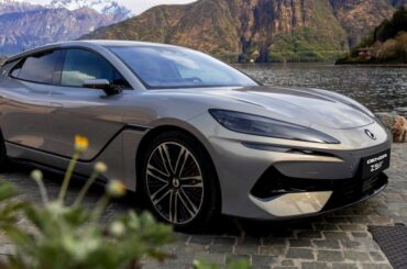 BYD's new luxury EV has the world's longest range at 1,036 km