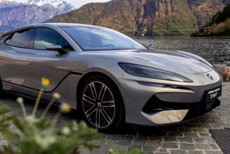 BYD's new luxury EV has the world's longest range at 1,036 km