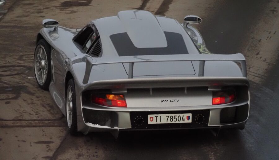 Porsche 911 GT1 [5184×3033]
